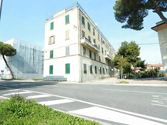 Appartamento trilocale in affitto in Via Raffaele Rossetti, Pescara