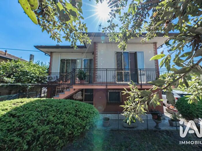 Casa con 9 locali in vendita in Via Mazzini G, Ariano Nel Polesine