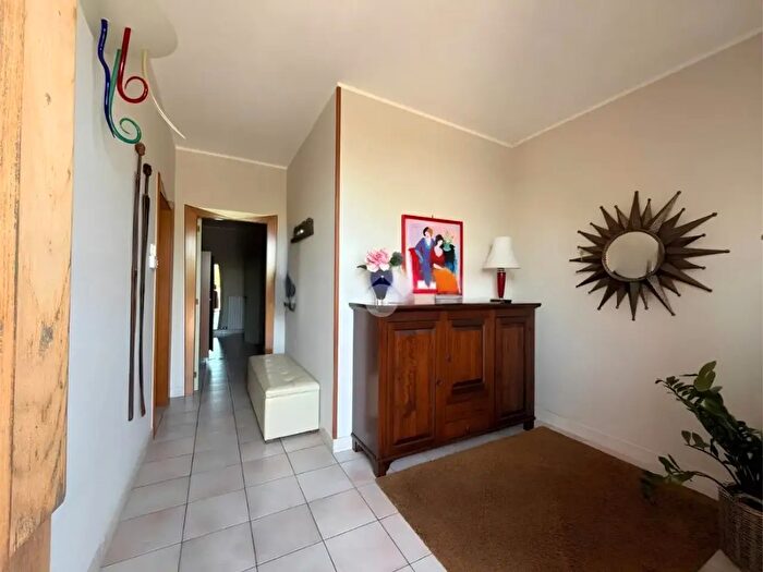 Appartamento con 6 locali in vendita in Via Papa Giovanni XXIII, Galatone