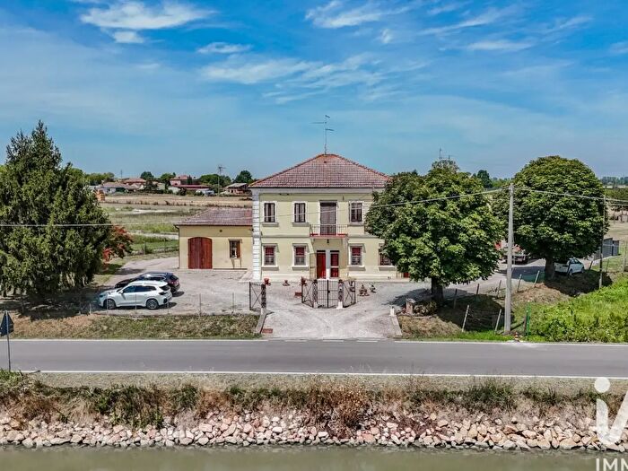 Casa quadrilocale in vendita in Via dell'Unione, Ferrara
