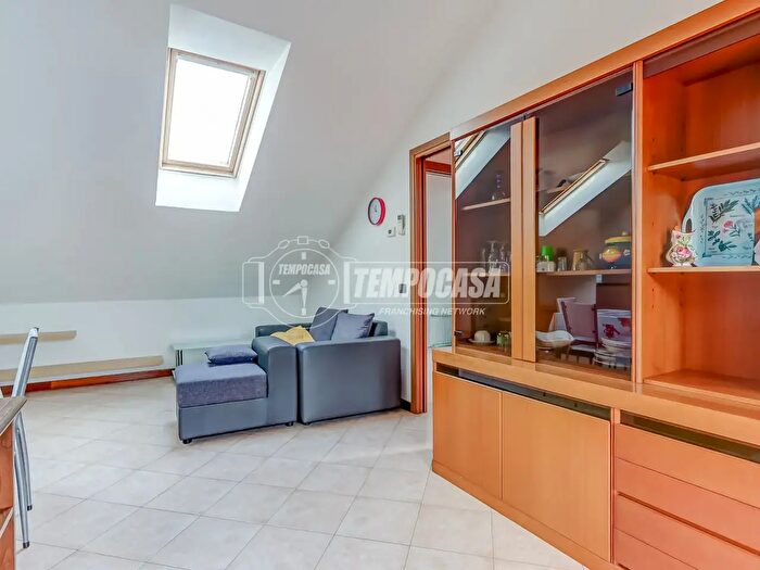 Appartamento bilocale in vendita in Via Acerbi Bis, Castano Primo