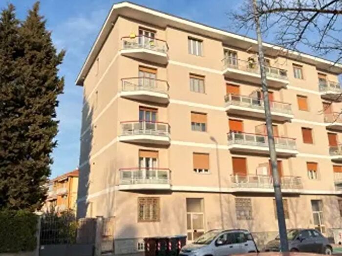 Appartamento trilocale in vendita in Via Don Mario Caustico, Grugliasco