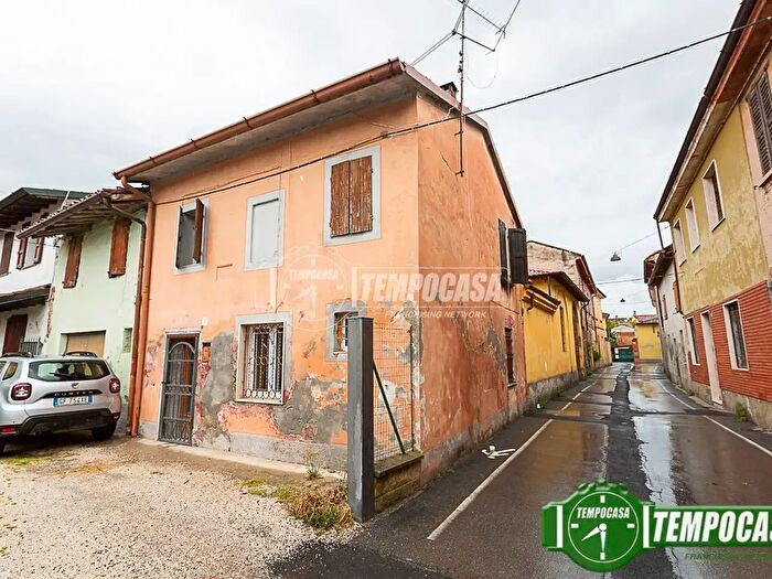 Casa trilocale in vendita in Vicolo di Sera, Soresina
