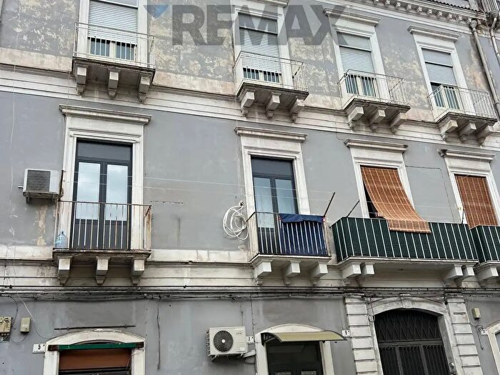 Appartamento con 5 locali in vendita in Via Stella Polare, Catania