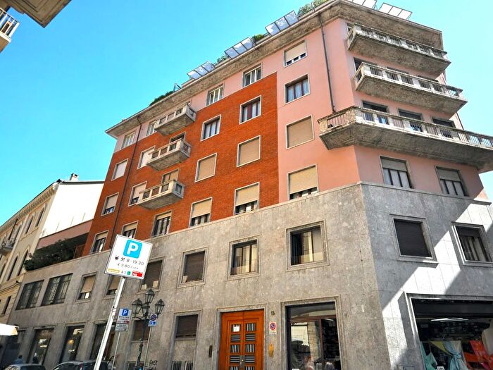 Appartamento quadrilocale in affitto in Via Monte di Pietà, Torino