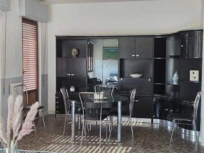 Appartamento con 5 locali in vendita in Carrara