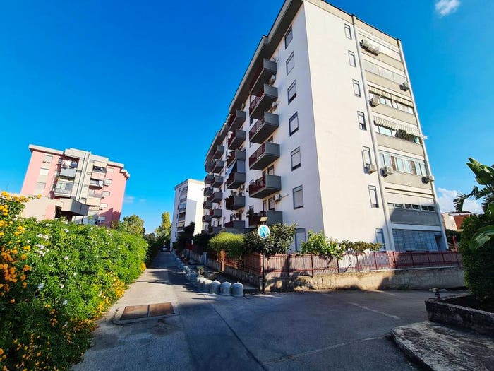 Appartamento quadrilocale in affitto in Via Casalini, Uditore Leonardo Da Vinci Alta, Palermo
