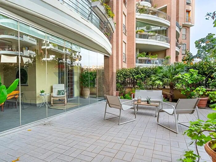 Appartamento bilocale in vendita in Via Bacchelli, Roma