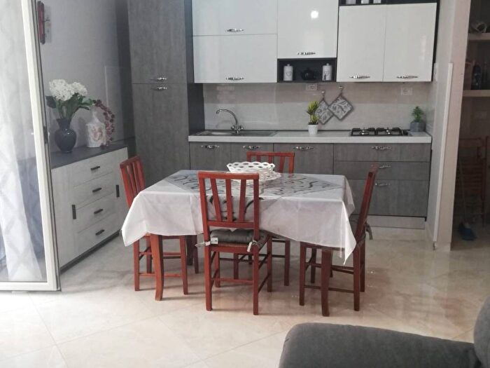 Appartamento bilocale in affitto in Corso Umberto I, Centro, Bagheria