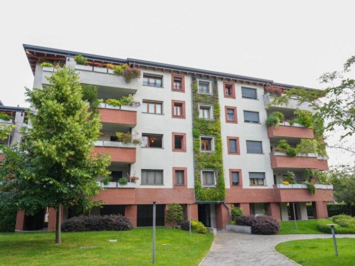 Casa bilocale in affitto in via padania, Centro, Biassono