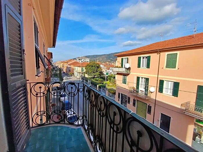 Appartamento con 7 locali in vendita in Via Nazionale, Sestri Levante