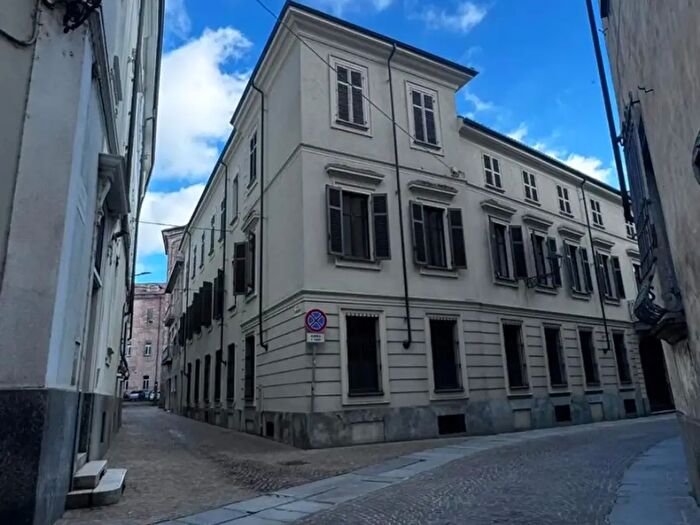 Appartamento quadrilocale in vendita in Via Mameli, Casale Monferrato