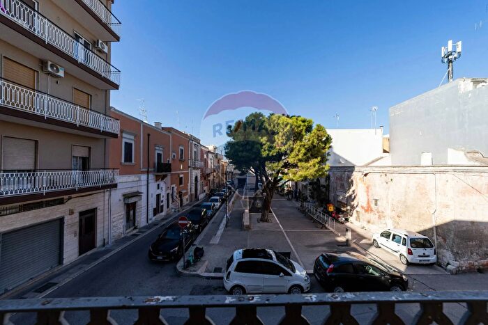 Casa bilocale in vendita in Via Ugo Foscolo, Bari
