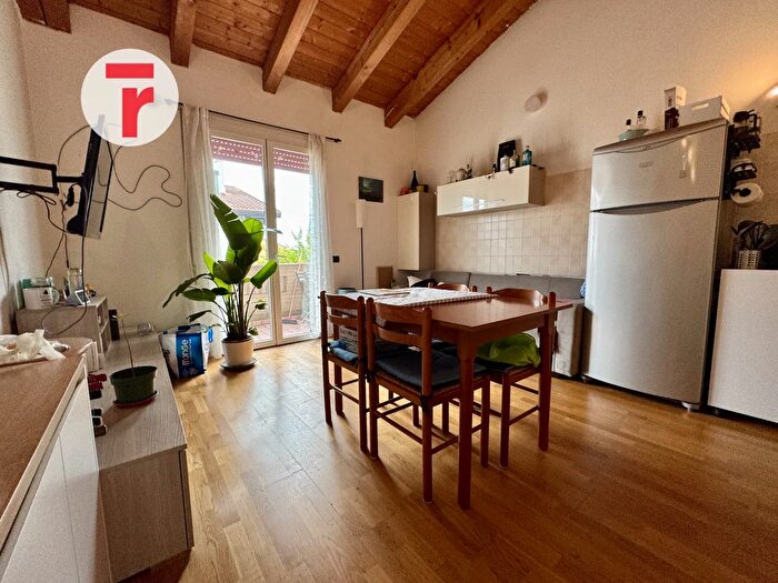 Appartamento trilocale in vendita in Via Carducci, Villanova Di Camposampiero