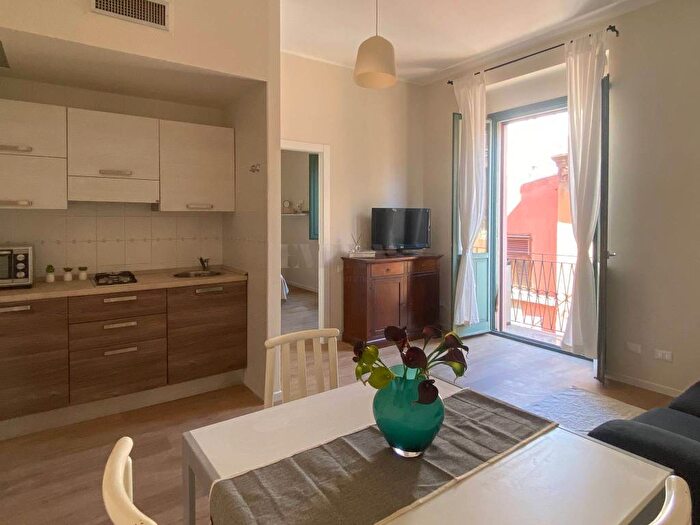Appartamento bilocale in affitto in Via Sicilia, Marina, Cagliari