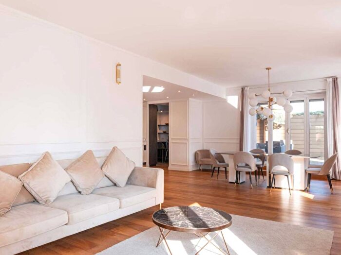 Appartamento quadrilocale in affitto in Via Lodovico Settala, Buenos Aires, Milano