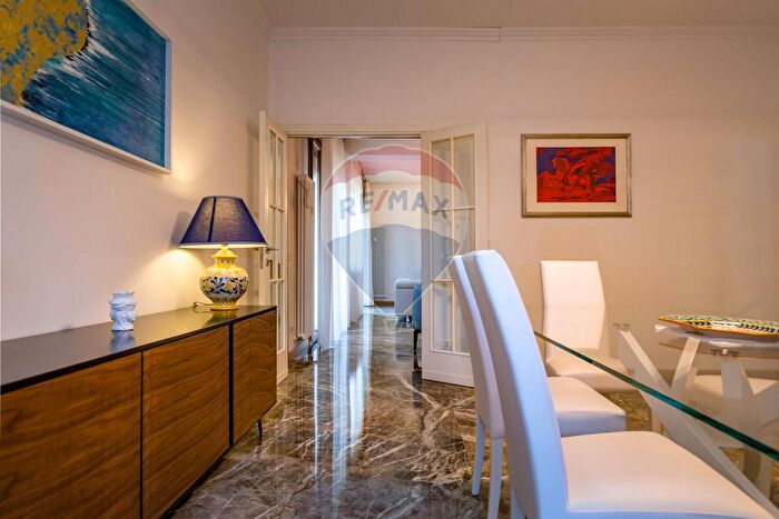 Appartamento con 7 locali in vendita in Viale Timavo, Reggio Emilia