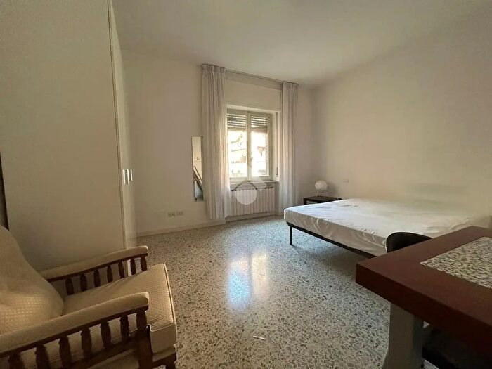 Appartamento trilocale in affitto in Camere per Studenti Via Gattapone, Perugia