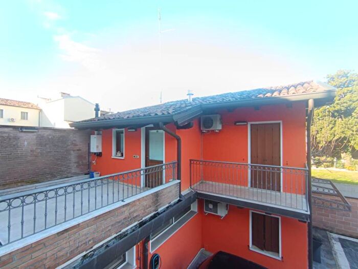 Appartamento bilocale in affitto in Piazzale Osoppo, Centro, Latisana