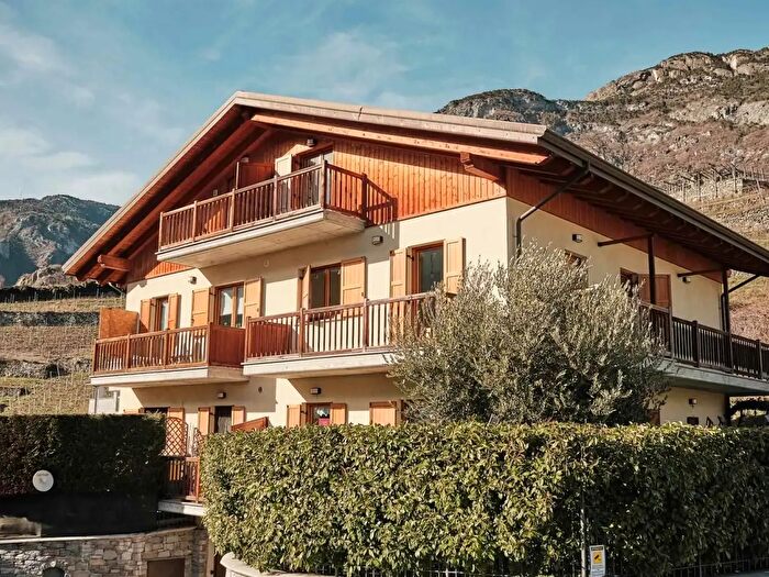 Appartamento trilocale in vendita in Frazione Glereyaz, Chatillon