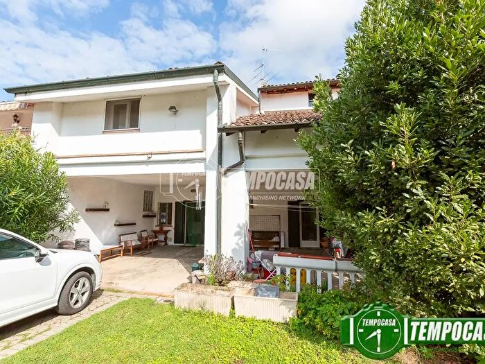 Casa quadrilocale in vendita in Vicolo Retorto, Capralba