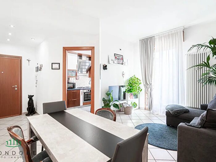 Appartamento quadrilocale in vendita in Via Tosarelli, Castenaso