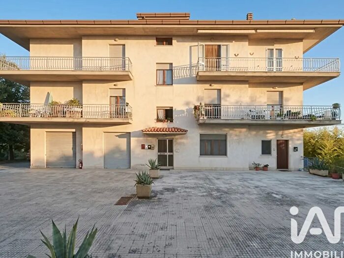 Appartamento quadrilocale in vendita in Via Villa Zara, Torre San Patrizio