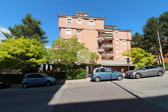 Appartamento trilocale in vendita in Via Conte Rosso, Campobasso