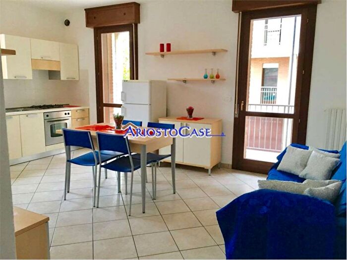 Appartamento trilocale in affitto in Centro Storico, Ferrara