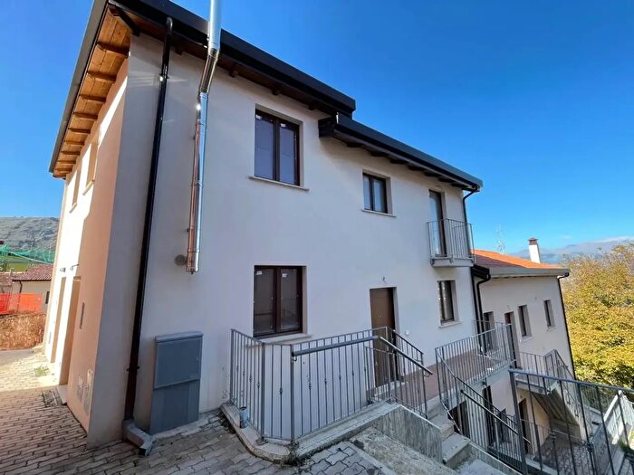 Casa bilocale in vendita in Via della Chiesa Snc, L'Aquila