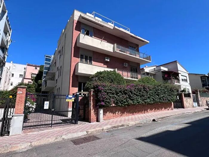 Appartamento trilocale in affitto in Via Giuseppe Sanna Randaccio, Cagliari