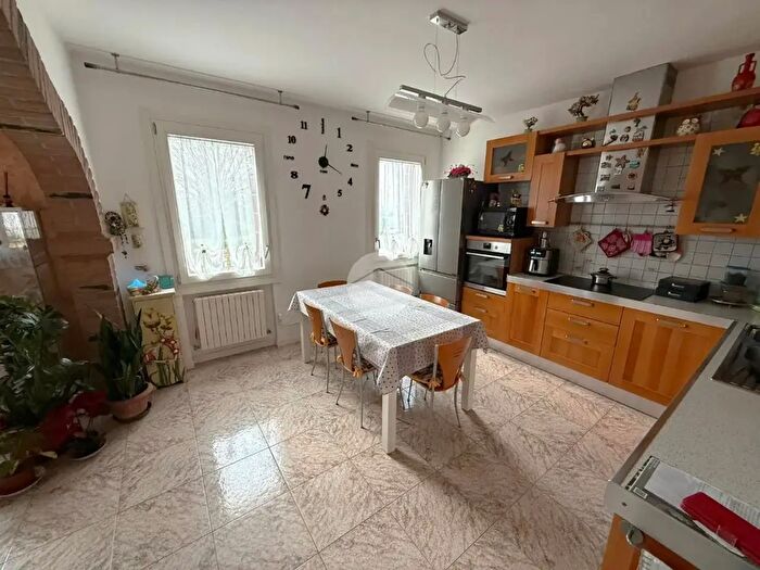 Casa quadrilocale in vendita in Via Barbariga, Vigonza