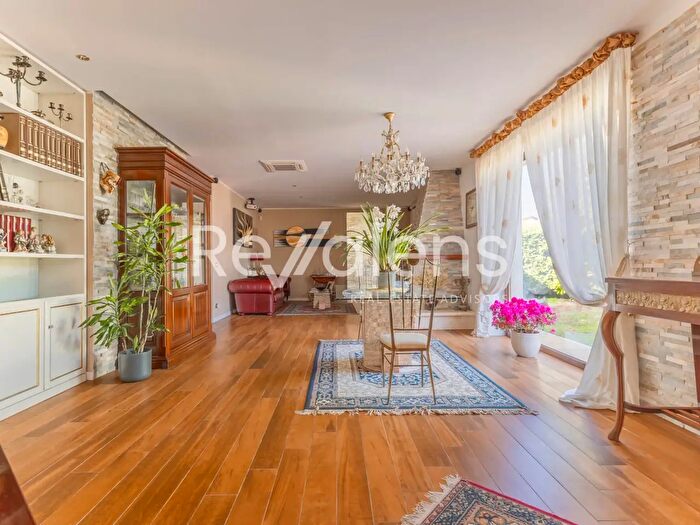 Casa con 5 locali in vendita in Picasso, Modugno