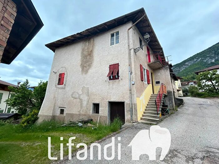 Casa quadrilocale in vendita in Contà