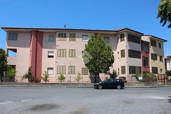 Appartamento trilocale in vendita in Via Carlo Levi, Diamante