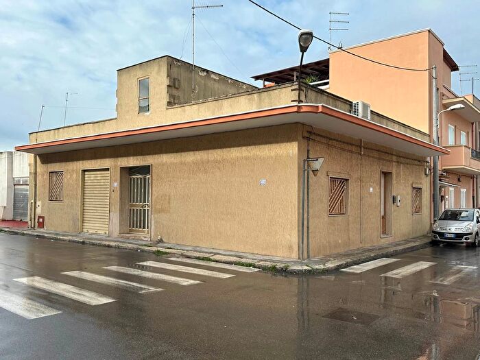Appartamento quadrilocale in vendita in Via Risorgimento TalsanoS Donato Taranto Taranto, Taranto
