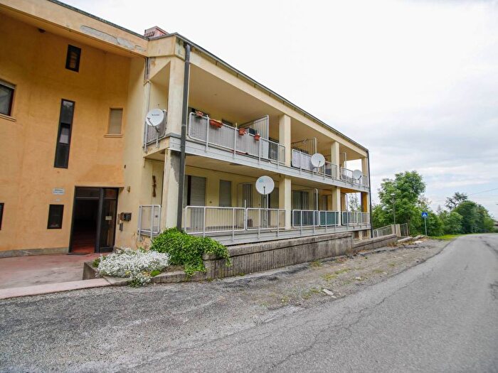 Appartamento quadrilocale in vendita in Via Cave, Montoso, Bagnolo Piemonte