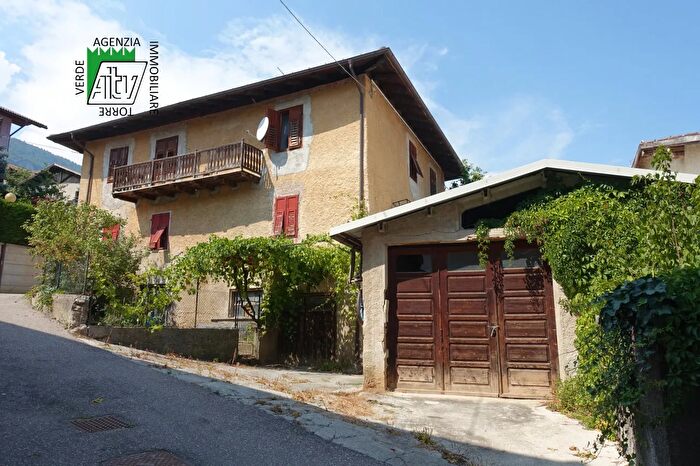 Casa con 8 locali in vendita in Campodenno Via Borcola, Campodenno