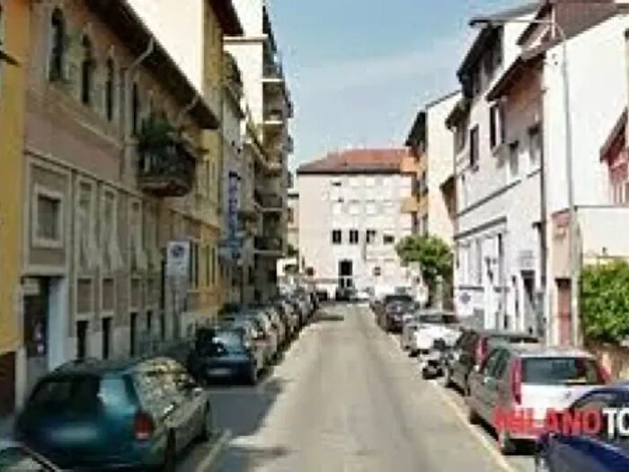 Casa con 6 locali in vendita in Via Jacopo della Quercia, Milano