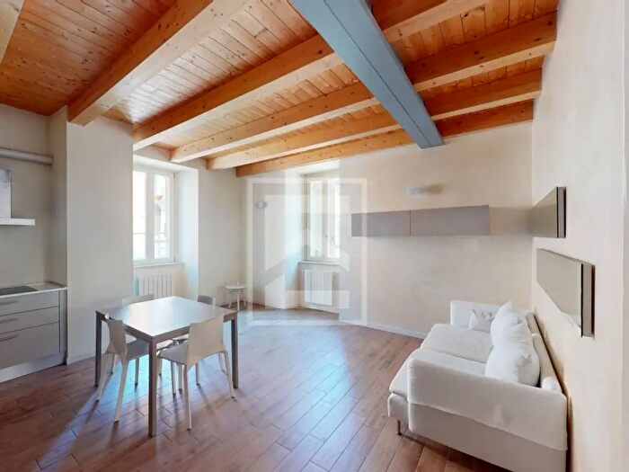 Appartamento trilocale in vendita in Via Calsone, Salo