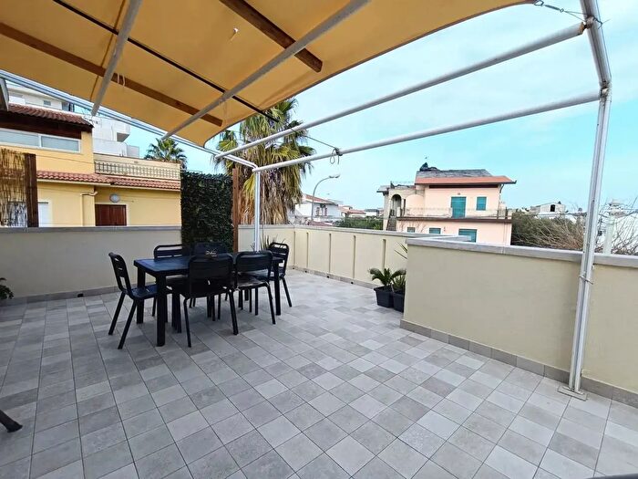 Appartamento trilocale in vendita in Via Benedetto Genovesi, Barcellona Pozzo Di Gotto
