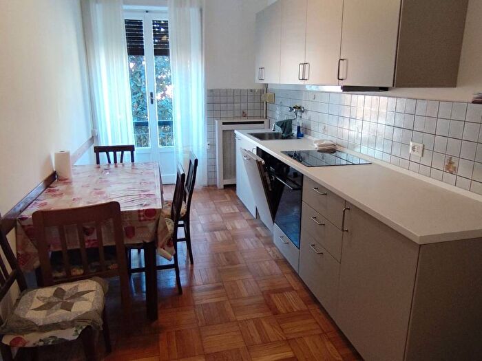 Appartamento quadrilocale in affitto in Via Savona, Solari, Milano