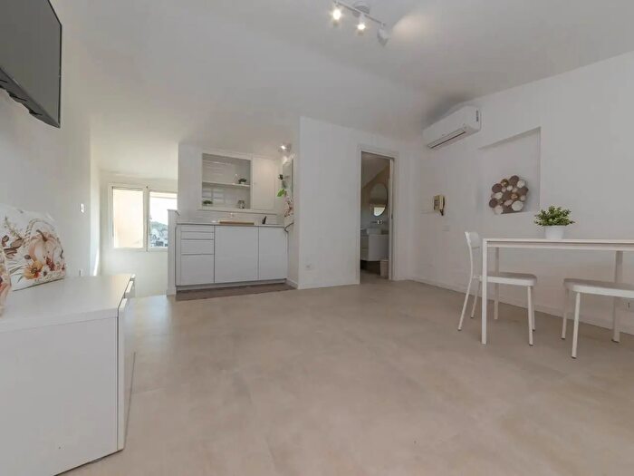 Appartamento bilocale in affitto in Via Casal Selce, Roma