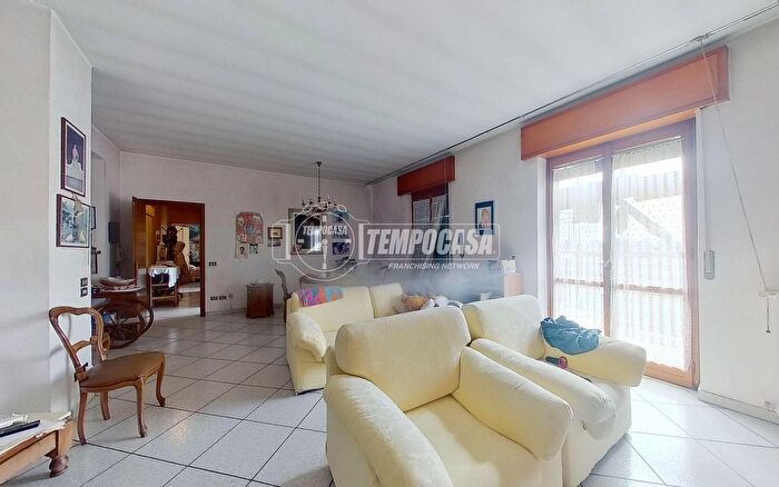 Appartamento quadrilocale in vendita in Via delle Colline, Meda