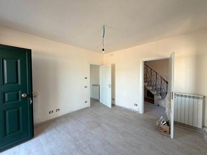 Casa con 6 locali in affitto in Via della Canovetta, San Marco Acquacalda, Lucca