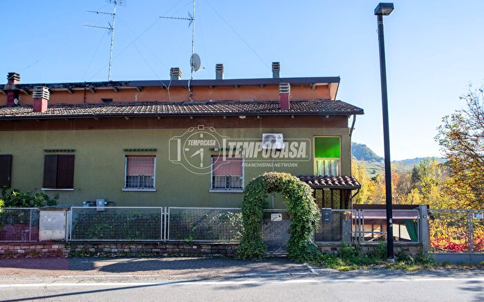 Appartamento trilocale in vendita in Via Fondovalle, Marano Sul Panaro