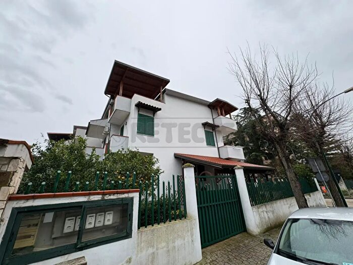 Casa con 7 locali in vendita in Via Giudice Falcone, Marcianise