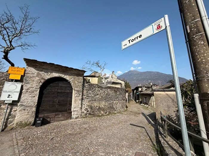 Appartamento trilocale in vendita in Via Torre, Albosaggia