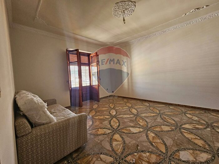 Appartamento con 5 locali in vendita in Via Massimo dAzeglio, Bagheria