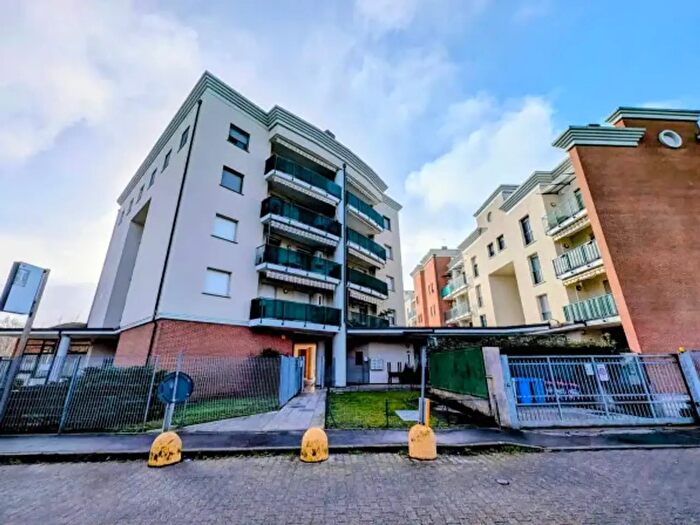 Appartamento trilocale in vendita in Via Prima Strada d, Lainate